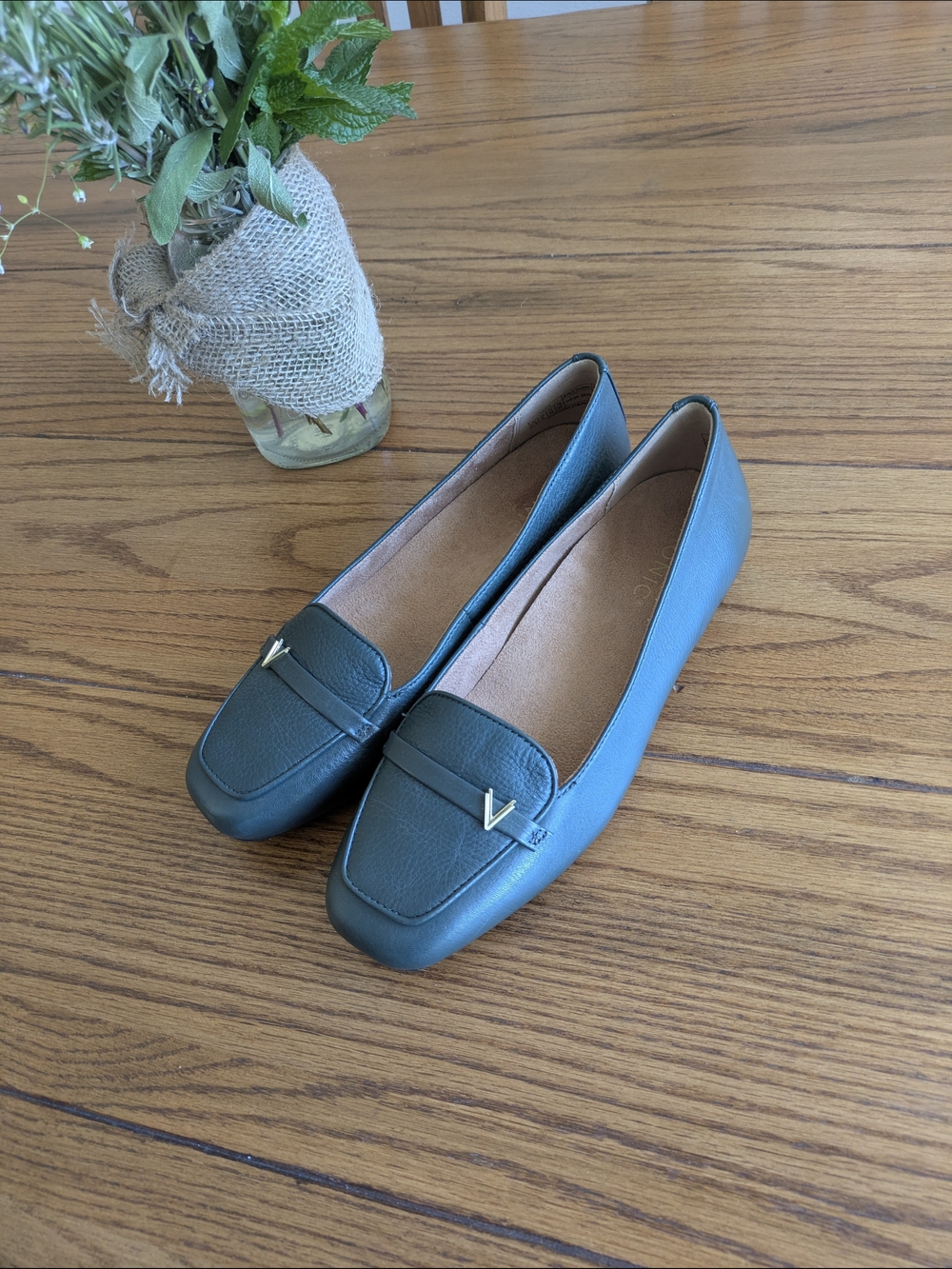 Vionic Teal Leather Loafers with Gold V Accent